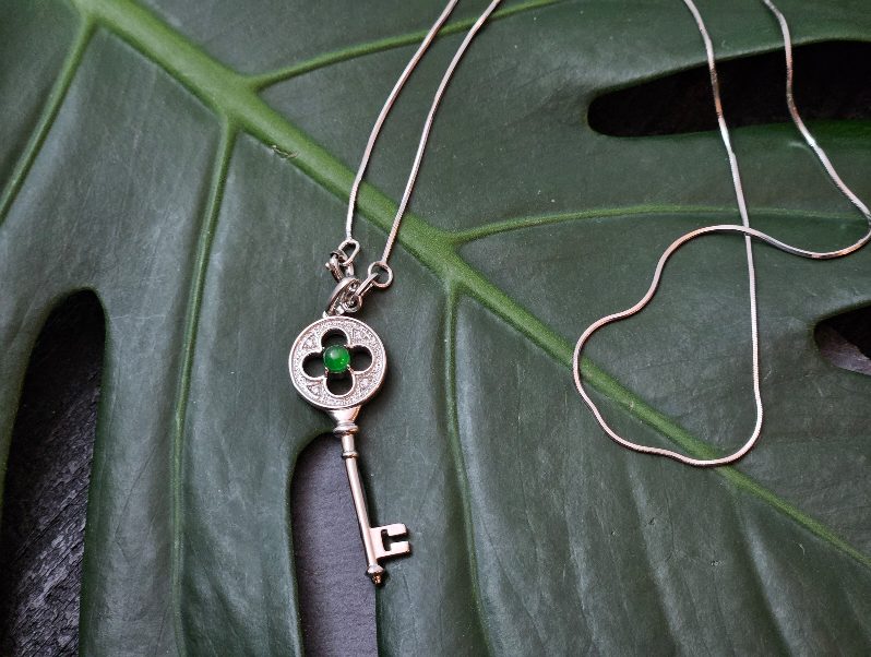100% Natural Grade A Guatemala Green Jadeite s925 Silver Key Necklace