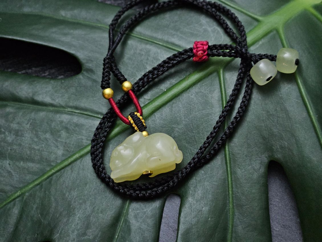 Certified 100% Natural White Hetian Jade Rabbit Pendant Necklace