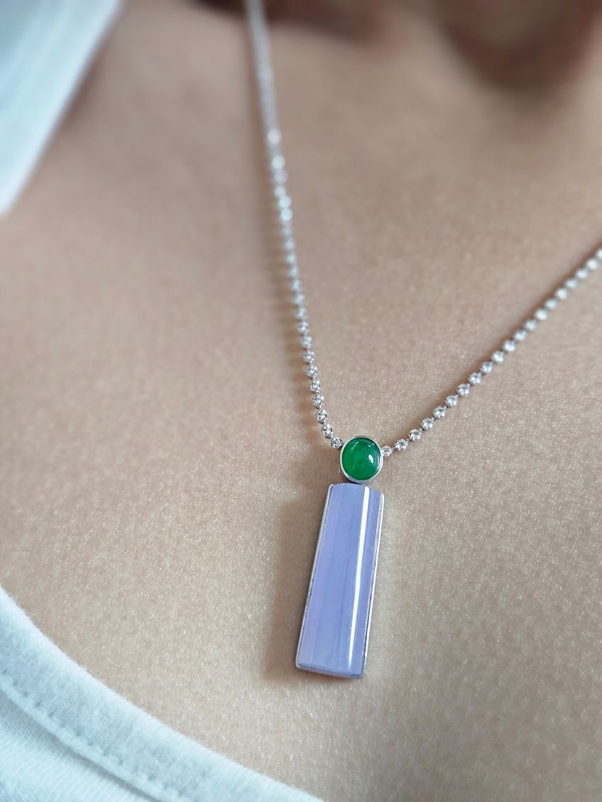 Certified 100% Natural High quality Grade A Burma Purple and Green Jadeite Jade 18K Gold Necklace