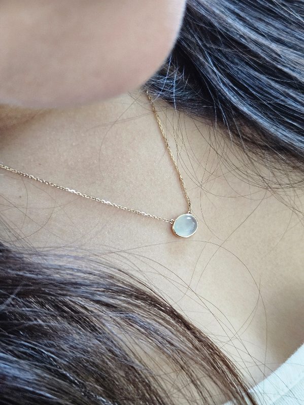 Certified 18K Gold With 100% Grade A Burma Jadeite Necklace